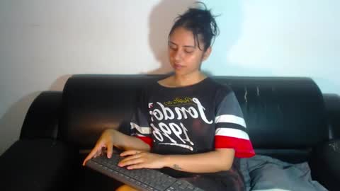 MY NAME IS BELL online show from May 20, 2026, 12:39 am