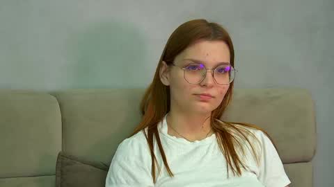 BellaMarebelle online show from April 16, 2026, 5:14 pm