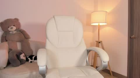 Bella Mia online show from May 9, 2026, 11:54 pm