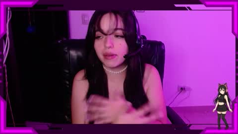 Bella Monteluna online show from October 26, 2025, 3:23 am