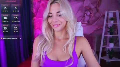 Bella online show from December 4, 2025, 7:17 am