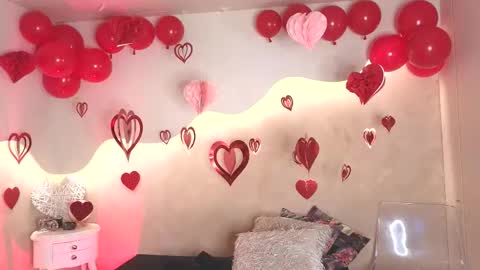 Snapshot of bellarooux chatting on February 14, 2026, 12:35 pm bellarooux online show from February 14, 2026, 12:35 pm