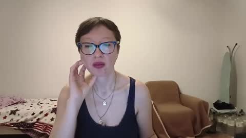 Snapshot of bellarose_2020 chatting on June 6, 2026, 7:07 pm Emma online show from June 6, 2026, 7:07 pm