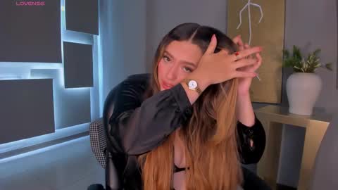 Snapshot of bellarosex1 chatting on February 26, 2026, 5:39 am Bella Rose online show from February 26, 2026, 5:39 am