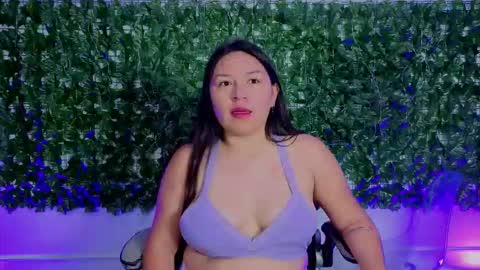 BellaRoux online show from February 2, 2026, 12:04 pm