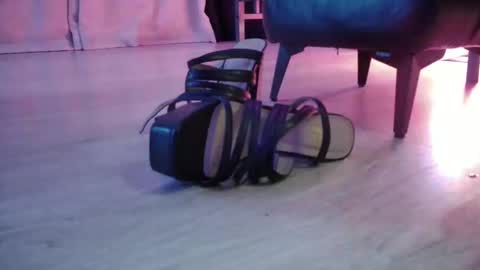 Snapshot of bellaskeykeeper chatting on February 27, 2026, 11:10 am Bellaskeykeeper online show from February 27, 2026, 11:10 am