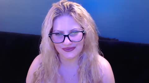 Snapshot of bellastar84 chatting on February 10, 2025, 4:47 pm Starr40 online show from February 10, 2025, 4:47 pm