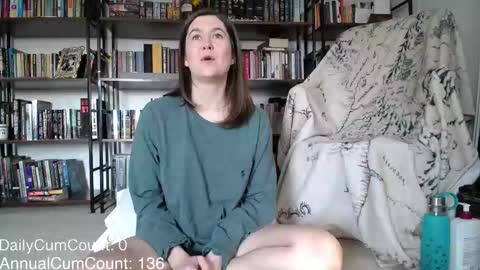 Snapshot of bellastrange69 chatting on February 14, 2026, 6:48 pm BellaStrange69 online show from February 14, 2026, 6:48 pm