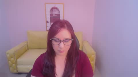 Bella online show from December 22, 2025, 4:04 pm