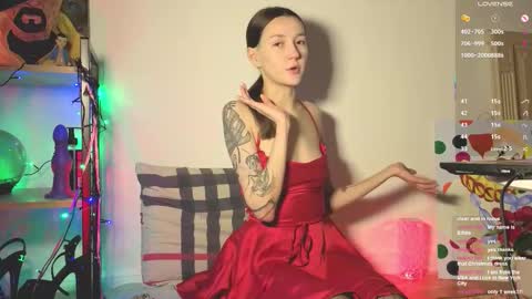 Snapshot of bellaward2 chatting on December 17, 2025, 9:10 pm MY OLD PAGE IS NO LONGER. THIS IS MY NEW online show from December 17, 2025, 9:10 pm