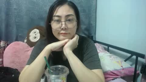 Snapshot of bellbabe chatting on November 4, 2025, 6:01 am Bella online show from November 4, 2025, 6:01 am