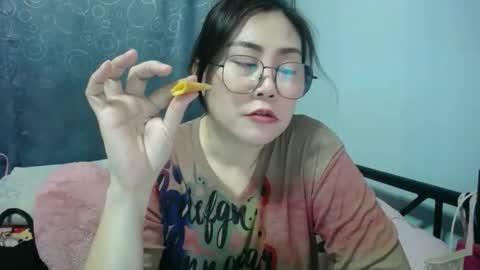 Snapshot of bellbabe chatting on February 17, 2026, 12:34 pm Bella online show from February 17, 2026, 12:34 pm