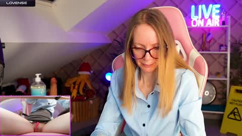 Snapshot of belle_alice chatting on January 29, 2025, 7:46 am Alice online show from January 29, 2025, 7:46 am