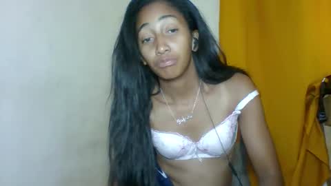 belle_annah online show from April 24, 2026, 5:59 pm