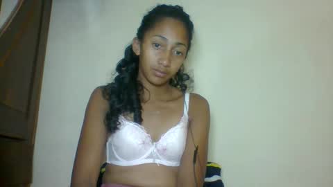 belle_annah online show from May 16, 2026, 2:19 am