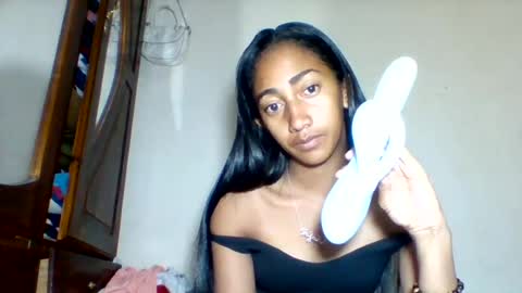 Snapshot of belle_annah chatting on July 26, 2026, 2:53 am belle_annah online show from July 26, 2026, 2:53 am