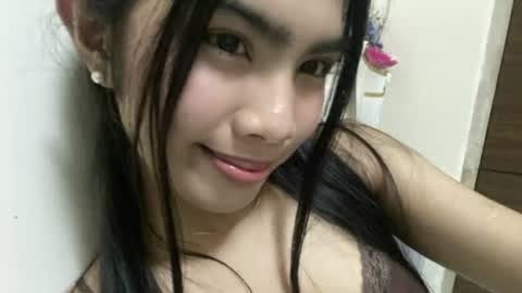 belle_davies online show from June 16, 2026, 9:50 pm