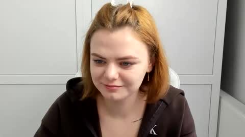 Mia online show from April 2, 2026, 6:55 am