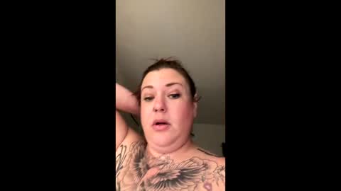 Snapshot of belle_marie chatting on December 22, 2025, 5:59 am Belle xx online show from December 22, 2025, 5:59 am