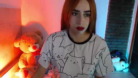 Snapshot of belle_ragazee chatting on February 2, 2026, 1:37 am belle_ragazee online show from February 2, 2026, 1:37 am