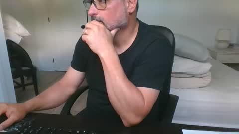bellequeue19758 online show from May 30, 2026, 10:34 am