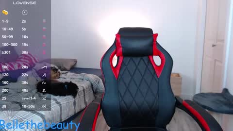 Snapshot of bellethebeauty20 chatting on February 2, 2026, 1:15 am Belle online show from February 2, 2026, 1:15 am