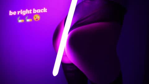 Your Annabelle Wolf  online show from January 13, 2025, 2:32 pm