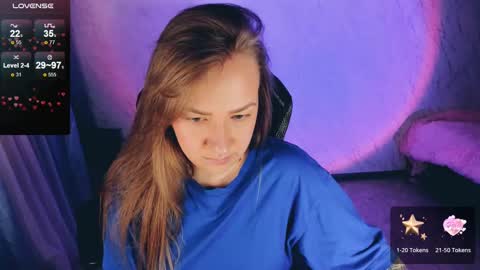 Your Annabelle Wolf  online show from March 4, 2025, 11:00 pm