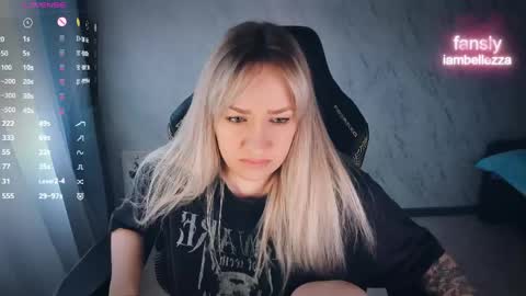 Snapshot of bellezza_ chatting on April 15, 2026, 2:46 pm Your Annabelle Wolf online show from April 15, 2026, 2:46 pm