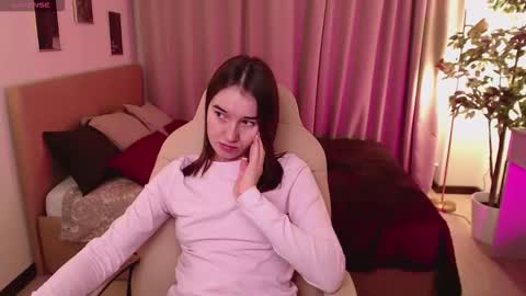 Snapshot of bellla_haddid chatting on December 14, 2025, 1:55 am Bella online show from December 14, 2025, 1:55 am