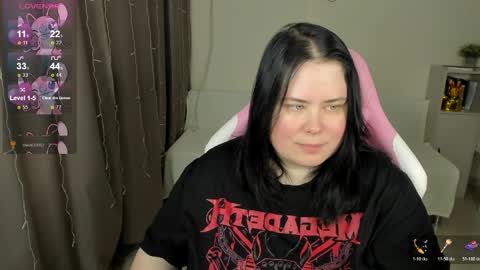 Snapshot of bellybooxo chatting on April 7, 2026, 4:02 am LinaBoo online show from April 7, 2026, 4:02 am