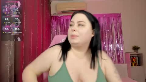 Snapshot of bellybooxo chatting on April 27, 2026, 9:07 am LinaBoo online show from April 27, 2026, 9:07 am