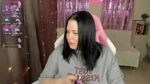 Snapshot of bellybooxo chatting on May 1, 2026, 9:36 am LinaBoo online show from May 1, 2026, 9:36 am