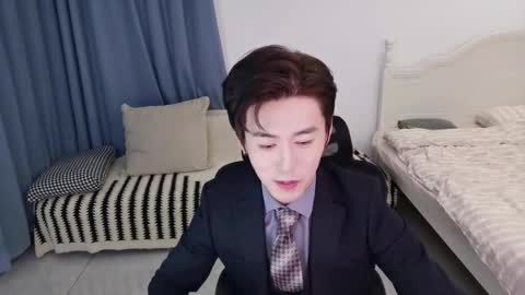 Snapshot of ben705676 chatting on November 7, 2025, 2:17 pm Ben online show from November 7, 2025, 2:17 pm