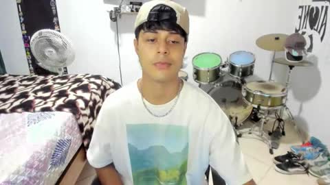 Snapshot of ben_falcon chatting on October 23, 2025, 3:39 am Ben online show from October 23, 2025, 3:39 am