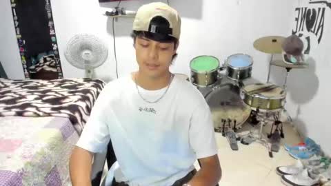 Snapshot of ben_falcon chatting on November 12, 2025, 2:56 am Ben online show from November 12, 2025, 2:56 am