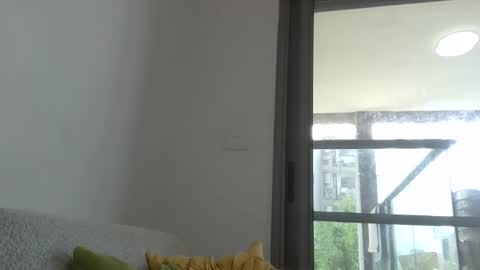 bendoor1 online show from September 17, 2025, 7:10 am