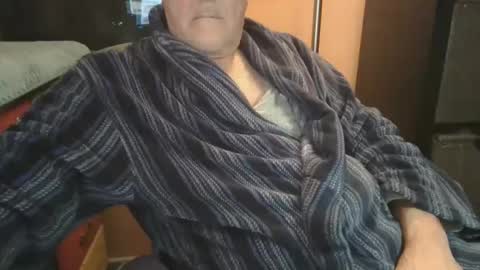 bendrinkin online show from November 16, 2025, 9:59 am