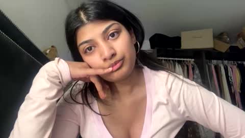 bengalibaddie7_x online show from May 18, 2026, 8:36 pm
