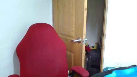 Snapshot of benjamin_isaac chatting on December 3, 2025, 12:36 pm benjamin_isaac online show from December 3, 2025, 12:36 pm