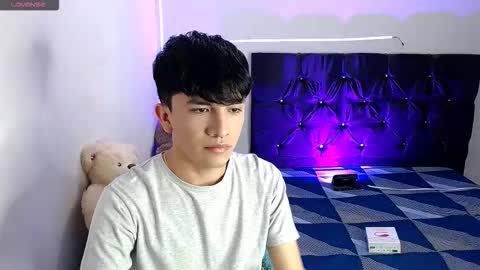 Snapshot of benji_hoter chatting on October 18, 2025, 10:21 pm Benji Hoter online show from October 18, 2025, 10:21 pm