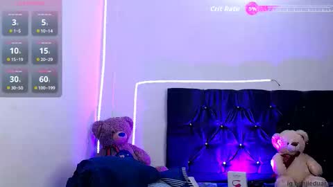 Snapshot of benji_hoter chatting on November 18, 2025, 5:06 pm Benji Hoter online show from November 18, 2025, 5:06 pm