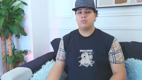 bennett_alejoo online show from November 27, 2025, 7:27 pm