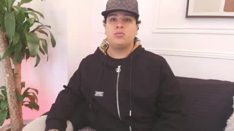 bennett_alejoo online show from February 2, 2026, 7:23 pm