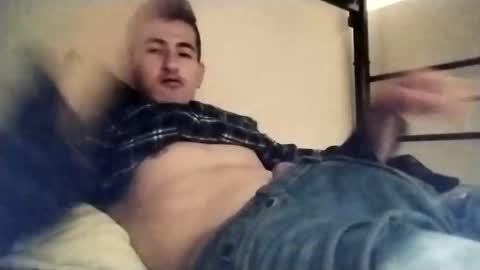 Snapshot of bennivanni chatting on February 15, 2025, 3:09 am bennivanni online show from February 15, 2025, 3:09 am