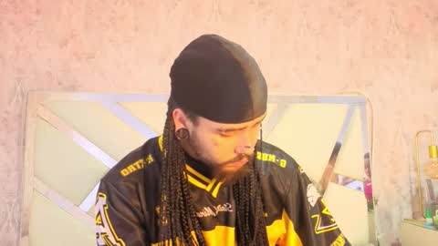 Snapshot of benny_and_mark chatting on February 27, 2026, 4:12 am Benny and Mark online show from February 27, 2026, 4:12 am