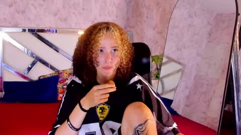 benny_wilson online show from November 11, 2025, 4:01 am