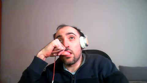 bentish online show from January 6, 2025, 3:51 pm