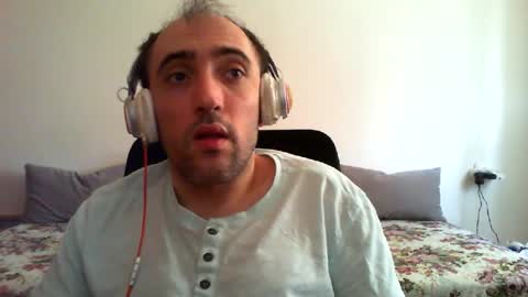 Snapshot of bentish chatting on July 7, 2026, 7:23 am bentish online show from July 7, 2026, 7:23 am