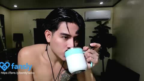 Snapshot of bentlyfuck chatting on January 11, 2026, 8:25 pm bentlyfuck online show from January 11, 2026, 8:25 pm